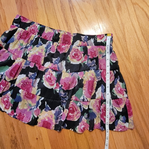 Flowy summer floral mini skirt - Picture 5 of 6